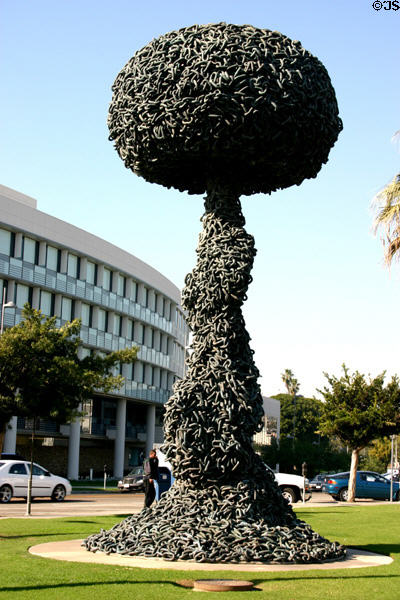 Chain Reaction (1991) sculpture by Paul Conrad of mushroom cloud made of chains as a plea for peace at Civic Auditorium. Santa Monica, CA.