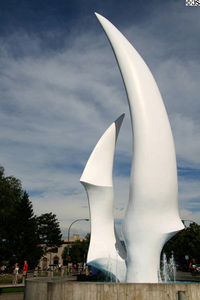 Spirit of Sail (1978) by Robert Dow Reid statue at Gyro Beach. Kelowna, BC.