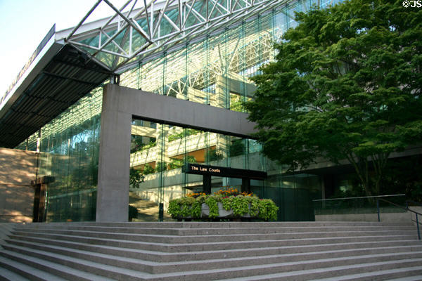 BC Provincial Law Courts (1979) (7 floors) (800 Smithe St.). Vancouver, BC. Architect: Arthur Erickson Architectural Corp..