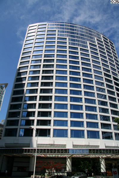 Fairmont Waterfront (1991) (23 floors) (900 Canada Place Way at Waterfront Centre). Vancouver, BC. Architect: Musson Cattell Mackey Partnership.