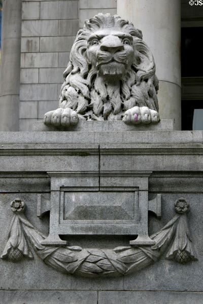 Lion at entrance of Vancouver Art Gallery. Vancouver, BC.