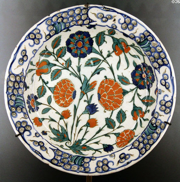 Fritware dish painted with flowers (2nd half 16thC) from Iznik, Turkey at Aga Khan Museum. Toronto, ON.