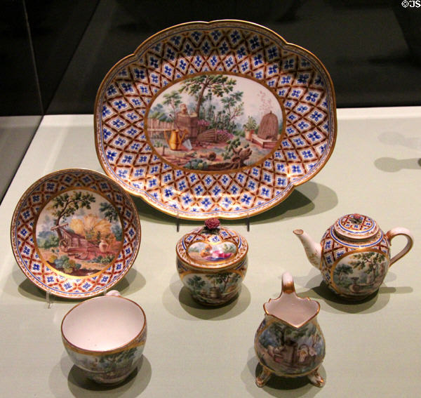 Sèvres porcelain breakfast set (1766) by André Vincent Vieillard in private collection. ON.