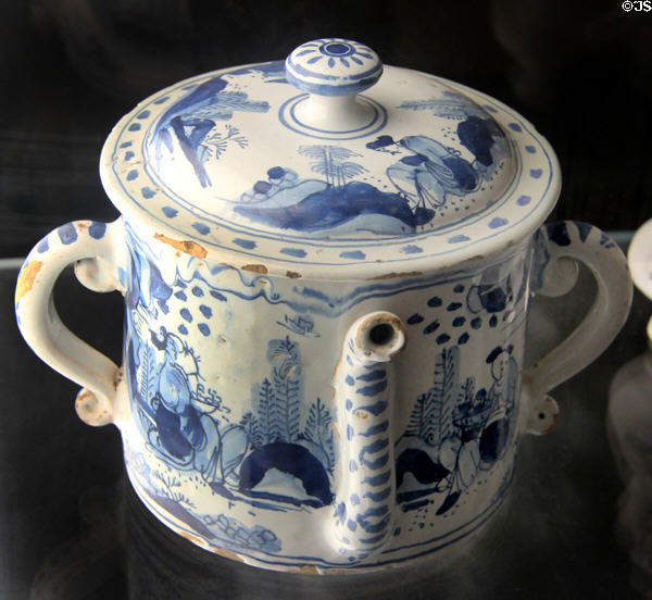 Covered posset pot with Chinese figures on English delftware (c1680-90) from Lambeth at Gardiner Museum. Toronto, ON.