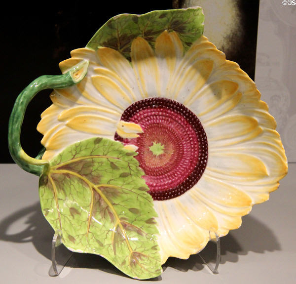 Fritware sunflower dish (c1755) by Chelsea of London at Gardiner Museum. Toronto, ON.