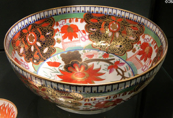 Bone china punch bowl (pattern 184) (c1800-02) by Minton of Stoke-on-Trent, England at Gardiner Museum. Toronto, ON.