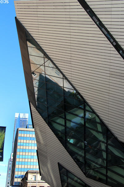 Detail of windows & brushed, aluminum-cladding of Chin Crystal addition to Royal Ontario Museum. Toronto, ON.