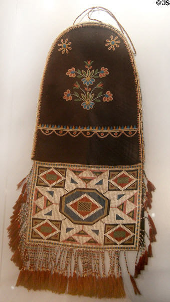 Fort Garry area Cree-Métis beaded Panel Bag (1846) at Royal Ontario Museum. Toronto, ON.