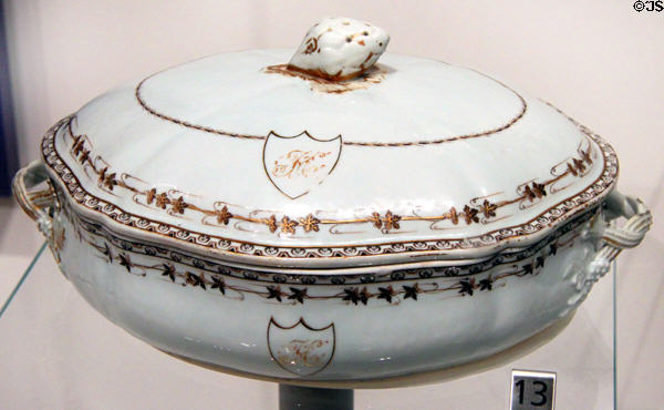 Chinese import porcelain dinner service entrée dish (c1800-10) brought to Canada 1855 by Richard Heneker who served as commissioner of British American Land Company in Eastern Townships of Quebec at Royal Ontario Museum. Toronto, ON.