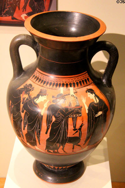 Black-figure amphora (late 6thC BCE) by painter of Leagros Group at Montreal Museum of Fine Arts. Montreal, QC.