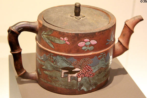 Stoneware teapot (early 19thC Qing dynasty) from Jiangsu province China at Montreal Museum of Fine Arts. Montreal, QC.