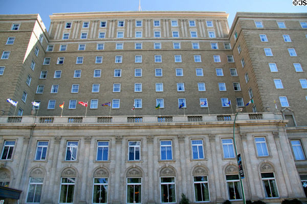 Hotel Saskatchewan Radisson Plaza (1927) (12 floors) (Victoria Ave. opposite Victoria Park). Regina, SK. Architect: Ross & MacDonald.