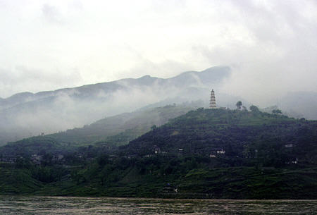 Mist covers terrain on shore of Yangtze (Yangtse) River. China.