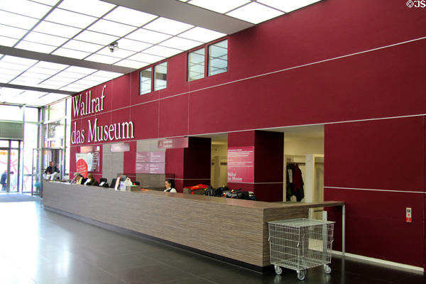 Entrance at Wallraf-Richartz Museum. Köln, Germany.