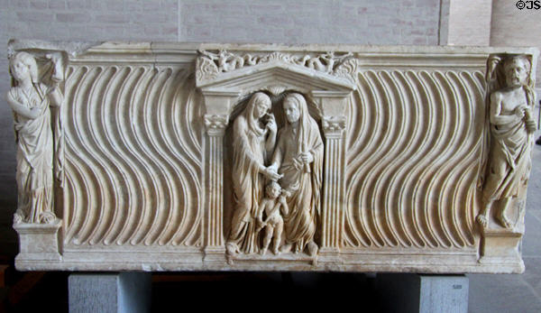 Roman sarcophagus of married couple (c240 CE) at Glyptothek. Munich, Germany.