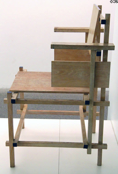 Armrest chair (1924) by Gerrit Thomas Rietveld for Gerard van de Groenekan of Utrecht, NL at Pinakothek der Moderne. Munich, Germany.