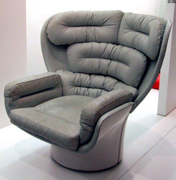 Leather easy chair model Elda (1963) by Joe Colombo for Comfort, Meda of Milan, Italy at Pinakothek der Moderne. Munich, Germany.