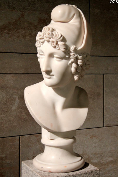 Bust of Paris (1812) by Antonio Canova at Neue Pinakothek. Munich, Germany.