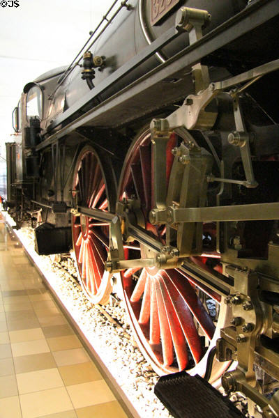 Drive wheels of fast passenger steam locomotive Bay. S 1/6 (1906) at Nuremberg Transport Museum. Nuremberg, Germany.