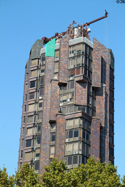 Facade of Torre Urquinaona (1968-73). Barcelona, Spain.