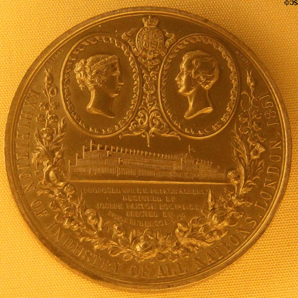 Medal showing Crystal Palace from Universal Exposition of London (1851) by John Ottley at Museu Nacional d'Art de Catalunya. Barcelona, Spain.