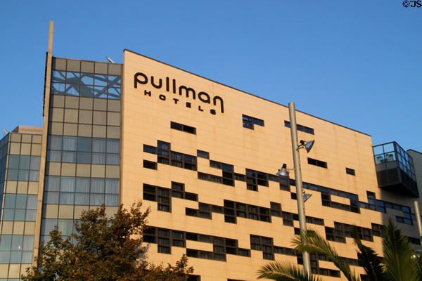 Pullman Hotels (2006) (Avinguda Litoral 10). Barcelona, Spain. Architect: Lidija Manuseva.