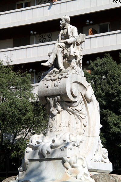 Frederic Soler i Hubert (aka Serafí Pitarra) poet, playwright & theatrical entrepreneur statue 1906 by Agustín Querol on La Rambla. Barcelona, Spain.