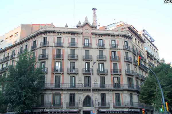 Corner building (1888) (Rambla de Catalunya 63). Barcelona, Spain.