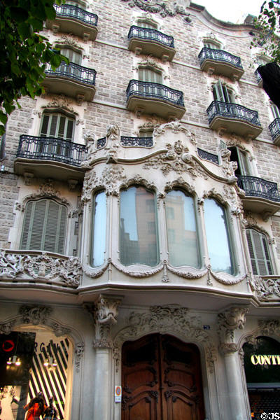 Casa Juncosa (1907-9) (Rambla de Catalunya 78). Barcelona, Spain. Architect: Salvador Viñals i Sabaté.