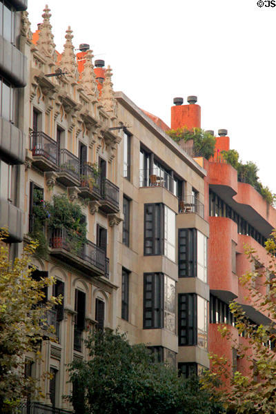 Architectural variety streetscape (Calle de Maillorca 218-214). Barcelona, Spain.