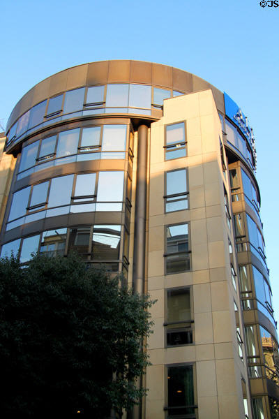 Alting Grupo Inmobil (aka Banc Sabadell) (1992) (8 floors) (Avinguda Diagonal, 371). Barcelona, Spain.