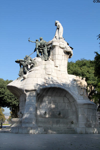 Modernista monument (1910) to Doctor Bartomeu Robert y Yarzábal (1842-1902) mayor of Barcelona (1899-1901) by Josep Llimona on Gran Via. Barcelona, Spain.