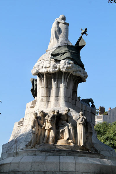 Rear of monument to Doctor Bartomeu Robert depicting his medical life by Josep Llimona on Gran Via. Barcelona, Spain.