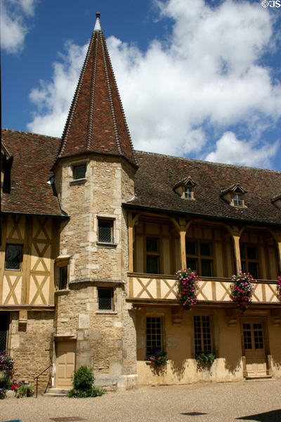 Mansion of the Dukes of Burgundy (14th-18thC), now the Wine Museum. Beaune, France.