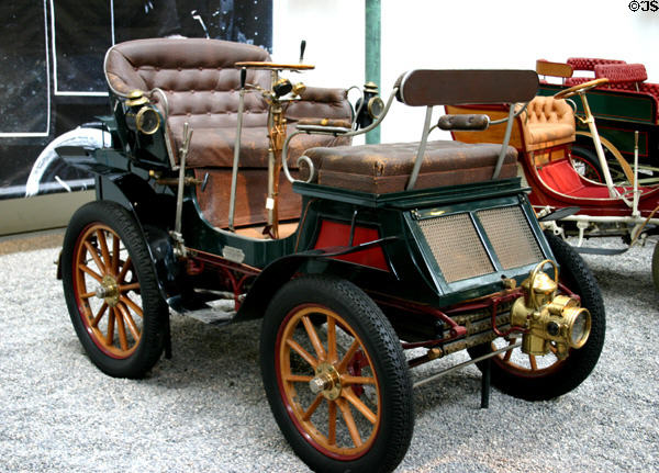 Serpollet (1901) face-to-face steam car, France; (4 cylinders) in Schlumpf National Automobile Museum. Mulhouse, France.