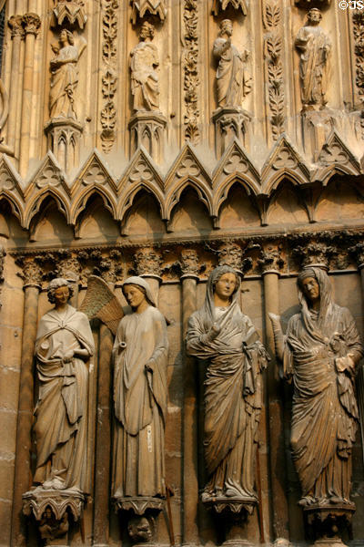 Annunciation by Archangel Gabriel to Mary & Mary visiting Elizabeth on Reims Cathedral. Reims, France.