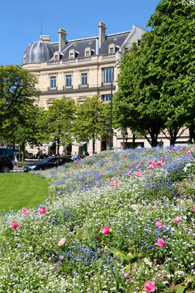Flower beds in Jardins des Champs Elysees. Paris, France.