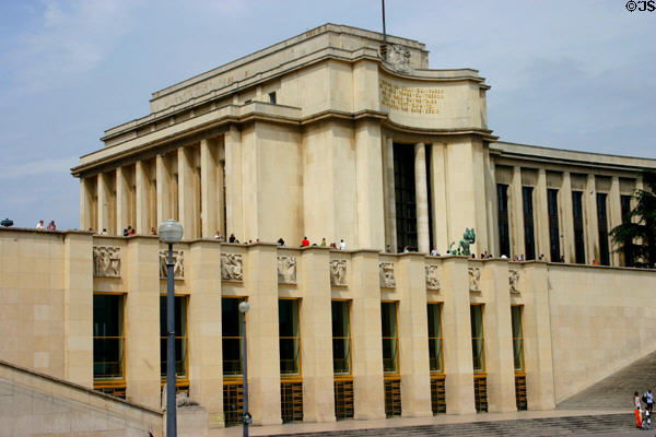 Art Deco facade of Palais de Chaillot. Paris, France.