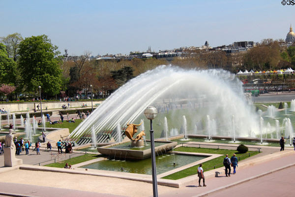 Trocadero Fountain (1937) below Palais de Chaillot. Paris, France.