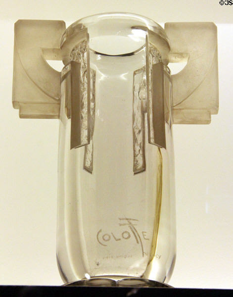 Crystal vase (1937) by Aristide Colotte for Daum of Nancy at Museum of Decorative Arts. Paris, France.