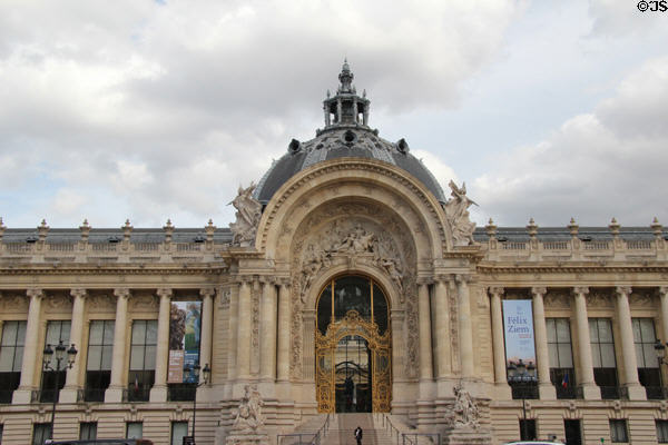 Petit-Palais built for Paris Exposition Universelle of 1900, now a museum of fine arts run by City of Paris. Paris, France.