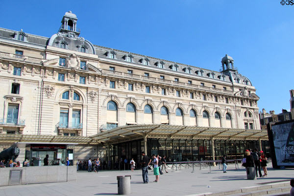 Former Gare d'Orsay railway station (1898-1900) now the Musée d'Orsay. Paris, France. Style: Beaux-Arts. Architect: Lucien Magne, Émile Bénard & Victor Laloux.
