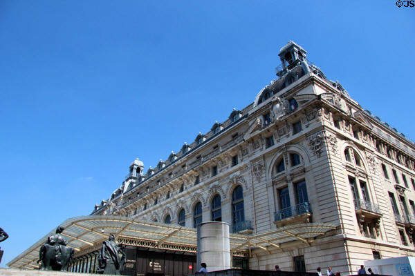 Beaux-Arts details of Musée d'Orsay. Paris, France.