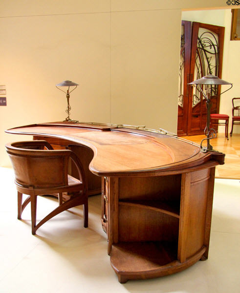 Desk & chair (1897-9) by Henry van de Velde at Musée d'Orsay. Paris, France.