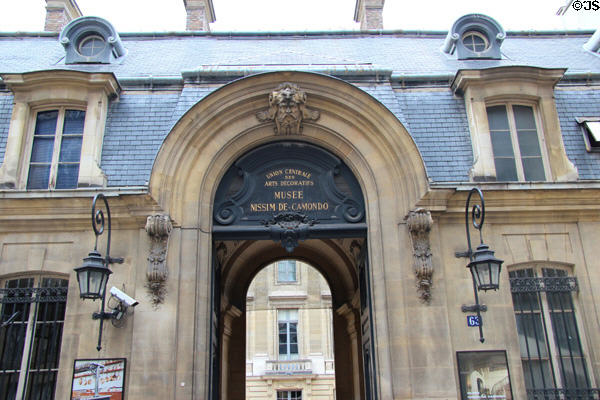 Entrance archway (63 rue de Monceau) at Nissim de Camondo Museum. Paris, France.