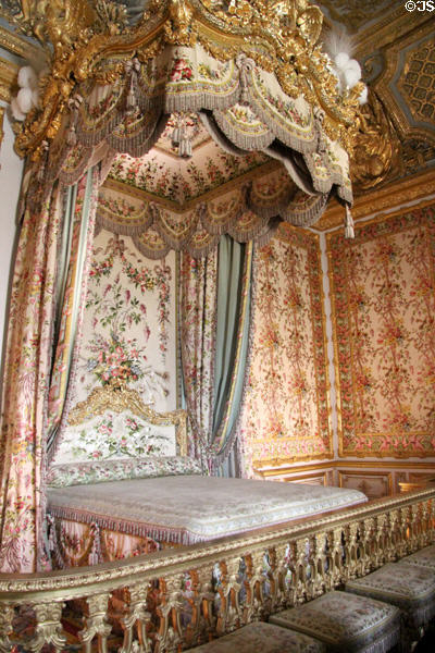 Recreated Duchess bed originally made (1786-7) by Toussaint Foliot in Queen's Bedroom at Versailles Palace. Versailles, France.