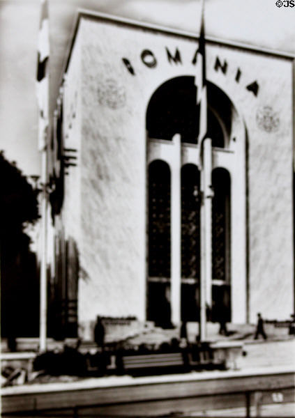 Romanian Pavilion at Exposition Paris 1937. Paris, France. Architect: Marco Duiliu.