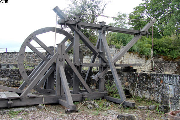 Replica of lifting machine 12thC at Château de Chinon. Chinon, France.