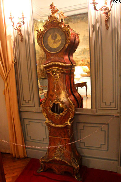 Regulator clock from Louis XV period in Tapestry room at Cheverny Chateau. Cheverny, France.