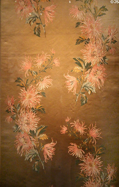 Silk cloth in chrysanthemum pattern (1889) by Maison Atuyer, Bianchini et Férier shown at l'Exposition universelle de Paris of 1889 at Musées des Tissus. Lyon, France.